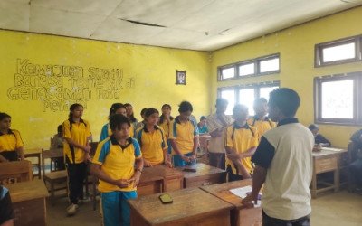 PELEPASAN SISWA SMA NEGERI 1 ADONARA TENGAH MENUJU AJANG BAKAT DAN TALENTA SISWA DI LARANTUKA